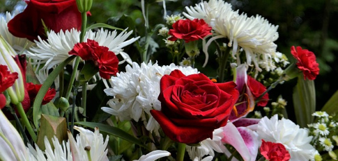 Ramo Funerario tonos Amarillos, Ramo para Tanatorio, Flores para dar Condolencias, Ramos Funerarios para Dar Pésame, Flores para Difuntos